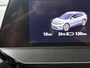 Volkswagen ID.4 Pro Limited Edition 77 kWh 286 PK | Trekhaak | Apple Carplay | Stoelverwarming | Android Auto | Keyless acces | Dodehoeksensoren | Camera | Ruiten getint | Navigatie | 19" Lichtmetalen velgen | Parkeersensoren | Adaptieve cruise control |