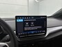 Volkswagen ID.4 Pro Limited Edition 77 kWh 286 PK | Trekhaak | Apple Carplay | Stoelverwarming | Android Auto | Keyless acces | Dodehoeksensoren | Camera | Ruiten getint | Navigatie | 19" Lichtmetalen velgen | Parkeersensoren | Adaptieve cruise control |