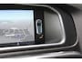 Volvo V40 1.6 T4 Momentum | Sensus Navi. | Digi. Cockpit | 17" LM Gloss Black | PDC Achter | Ambienteverl. | LED |