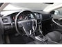 Volvo V40 1.6 T4 Momentum | Sensus Navi. | Digi. Cockpit | 17" LM | PDC Achter | Ambienteverl. | LED |