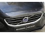 Volvo V40 1.6 T4 Momentum | Sensus Navi. | Digi. Cockpit | 17" LM Gloss Black | PDC Achter | Ambienteverl. | LED |