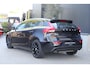 Volvo V40 1.6 T4 Momentum | Sensus Navi. | Digi. Cockpit | 17" LM Gloss Black | PDC Achter | Ambienteverl. | LED |