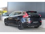 Volvo V40 1.6 T4 Momentum | Sensus Navi. | Digi. Cockpit | 17" LM Gloss Black | PDC Achter | Ambienteverl. | LED |