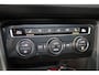 Volkswagen Tiguan 1.5 TSI R-line Panoramadak, Camera, LED, Keyless, ACC, Massage