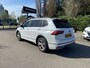 Volkswagen Tiguan Allspace 1.5 TSI R-Line Business+ 7p. | 150 PK | Automaat | Trekhaak (Elektronisch Zwenkbaar) | Digital Cockpit PRO | Panorama Dak | Navigatie | Stoel en Stuurverwarming | Harman - Kardon Geluidsysteem | Camera