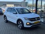 Volkswagen T-Cross 1.0 TSI 110 pk DSG Style R-Line - camera - navi - sensoren