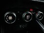 Renault Clio 1.0 TCe Intens | Clima | Cruise | Navi | Pdc | Camera | Half leer | Lichtmetaal |