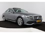 Mercedes-Benz E-klasse 200 Premium (PANORAMADAK, SFEEVERLICHTING, CAMERA, STOELVERWARMING, DEALER ONDERHOUDEN)