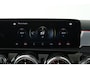 Mercedes-Benz A-klasse 180 AMG Line (PANORAMADAK, SFEERVERLICHTING, CAMERA, STOELVERWARMING, 1e EIGENAAR, GOED ONDERHOUDEN)