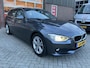 BMW 3-Serie Touring 316d High Executive | Leder | Xenon | PDC V+A | 17" |  Nieuwe APK |