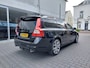 Volvo V70 2.0T R-Edition Dealer onderhouden Origineel NL Stoelverwarming Navi Clima 19 inch Trekhaak Spoiler PDC Telefoon Regensen