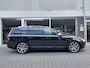 Volvo V70 2.0T R-Edition Dealer onderhouden Origineel NL Stoelverwarming Navi Clima 19 inch Trekhaak Spoiler PDC Telefoon Regensen