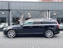 Volvo V70 2.0T R-Edition Dealer onderhouden Origineel NL Stoelverwarming Navi Clima 19 inch Trekhaak Spoiler PDC Telefoon Regensen