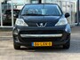 Peugeot 107 1.0-12V Urban Move Exclusive Lage km's 2e eig Airco 5drs in nieuwstaat