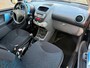 Peugeot 107 1.0-12V Urban Move Exclusive Lage km's 2e eig Airco 5drs in nieuwstaat