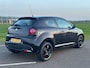 Alfa Romeo MiTo 1.4T Sport (CRUISE CONTROL, PARKEERSENSOREN, AIRCO, ELEKT RAMEN, MULTIMEDIA, ZWARTE VELGEN, NL-AUTO)