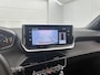 Peugeot 2008 SUV Business Hybrid 110pk Automaat | Navigatie | Achteruitrijcamera | cruise control | Climate Control | 17"LMV | Apple Carplay/Android Auto |