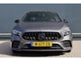Mercedes-Benz A-klasse 250 AMG Automaat 225pk | Panoramadak | Wide Screen | Sfeerverlichting | Premium Audio | Stoelverwarming | Camera
