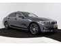 BMW 3-Serie 330i High Executive (PANORAMADAK, STOELVERWARMING, CAMERA, COMFORTZETELS, DEALER ONDERHOUDEN)