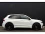 Volkswagen Tiguan 1.5 TSi Automaat R-Line Business+ LED IQ Light | Zwart Leder | Panoramadak | Virtual | Carplay | Keyless | Trekhaak