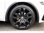 Volkswagen Tiguan 1.5 TSi Automaat R-Line Business+ LED IQ Light | Zwart Leder | Panoramadak | Virtual | Carplay | Keyless | Trekhaak