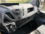 Ford Transit Custom 290 2.0 TDCI L2H1 131PK EURO6|airco|trekhaak|bluetooth|elektrisch pakket|drie zitplaatsen