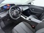 Peugeot 408 Allure - Elektrisch | 19" lichtmetalen velgen 'GRAPHITE' | Elektrische parkeerrem | Extra getinte achterste zijruiten en achterruit