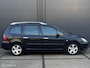 Peugeot 307 SW 1.6 16V - APK T/M 12-02-2027 - 7 ZITS - ECC - CRUISE CONTROLE - PANORAMADAK - TREKHAAK - LM VELGEN - NAP - NL AUTO -