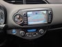 Toyota Yaris 1.5 Hybrid Design Red Navigatie / Achteruitrijcamera / Cruise Controle / Bluetooth /