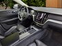 Volvo V60 Cross Country 2.0 B5 AWD Pro | Massage/ventilatie | Pano | 360 Cam | Head-up | Memory | H&K