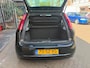 Fiat Punto Grande 1.4-16V Sport/ met onderhoudshistorie, Airco, Sportvelgen, NAP en een nieuwe APK!!!