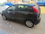 Fiat Punto Grande 1.4-16V Sport/ met onderhoudshistorie, Airco, Sportvelgen, NAP en een nieuwe APK!!!