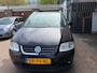 Volkswagen Touran 2.0-16V FSI Highline/ 7 Persoons/ met Airco, NAP en een nieuwe APK!!!