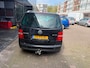 Volkswagen Touran 2.0-16V FSI Highline/ 7 Persoons/ met Airco, NAP en een nieuwe APK!!!