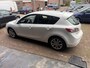 Mazda 3 2.0/ DiSi TS Plus/ Sport/ met Airco, Cruise Control, Stoelverwarming en een ruime APK!!!