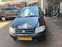 Fiat Punto 1.4-16V Dynamic/ eerste eigenaar/ met Airco, NAP en een ruime APK!!!