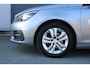 Peugeot 308 SW 1.2 PureTech Active, Trekhaak, cruise control, climate control, onlangs onderhoud gehad.