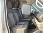 Volkswagen Crafter 35 2.0 TDI L3H2 Trendline Navigatie Parkeersensoren DAB+ App-Connect