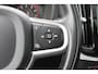 Volvo XC60 2.0 B5 Momentum Exclusive | Trekhaak | Stoelverwarming | Adaptive Cruise Control | 360 Camera | Navigatie |