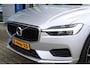 Volvo XC60 2.0 B5 Momentum Exclusive | Trekhaak | Stoelverwarming | Adaptive Cruise Control | 360 Camera | Navigatie |