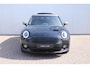 MINI Clubman Mini 1.5 Cooper Classic Business Edition | Panorama dak| Electrisch bedienbare voorstoelen| Extra getint glas| Parkeer camera achter|