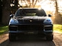 Porsche Cayenne 4.0 Turbo | 2e eigenaar | Pano-dak | Keramisch | 3D Surround View