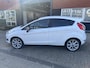 Ford Fiesta 1.0 EcoBoost Titanium 5 Deurs | Climate Controle | Cruise Controle | Navigatie | Parkeer sensoren achter | Radio/CD USB | 17 Inch Velgen| Privacy Glass | ST Achter Spoiler | Voorruit verwarming | NAP | Nederlandse auto |