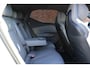 Lynk & Co 02 More 66 kWh | 360 Graden Camera | Harman Kardon | Panoramadak | Elektrisch bedienbare voorstoelen met geheugen | Keyless Entry | Getint glas | Adaptieve Cruise Control | Dodehoekassistent | Sfeerverlichting | Stuurwielverwarming | Stoelverwarming