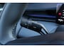 Lynk & Co 02 More 66 kWh | 360 Graden Camera | Harman Kardon | Panoramadak | Elektrisch bedienbare voorstoelen met geheugen | Keyless Entry | Getint glas | Adaptieve Cruise Control | Dodehoekassistent | Sfeerverlichting | Stuurwielverwarming | Stoelverwarming