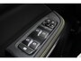 Lynk & Co 01 1.5 More | 360 Graden camera | Actieve LED Koplampen | Schuif-/Kanteldak | Premium Audio By Harman Kardon | Sfeerverlichting | Dodehoekassistent | Adaptieve Cruise Control | Stuurverwarming | Stoelverwarming | Bestuurdersstoel met geheugen | Getint glas | Elektrisch bedienbare achterklep | Draadloos telefoonoplader