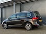 Volkswagen Touran 1.5 TSI Highline Business R, Camera, Stoelverw.,Trekhaak, 5Persoons