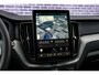 Volvo XC60 2.0 T6 Plug-in hybrid AWD Ultra Black Edition | Adaptieve Cruise Control | Panoramadak | 360° Parkeercamera | Harman Kardon Audio | Head-Up Display | Dodehoek Detectie | Stoel-/Stuurverwarming |