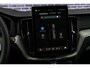 Volvo XC60 2.0 T6 Plug-in hybrid AWD Ultra Black Edition | Adaptieve Cruise Control | Panoramadak | 360° Parkeercamera | Harman Kardon Audio | Head-Up Display | Dodehoek Detectie | Stoel-/Stuurverwarming |