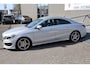 Mercedes-Benz CLA 180 Ambition AMG Automaat Navigatie/parkeerassistent/Trekhaak/Climate control/Cruise control/Keyless Entry/Bluetooth met Spraakbediening/18'' Licht metaal